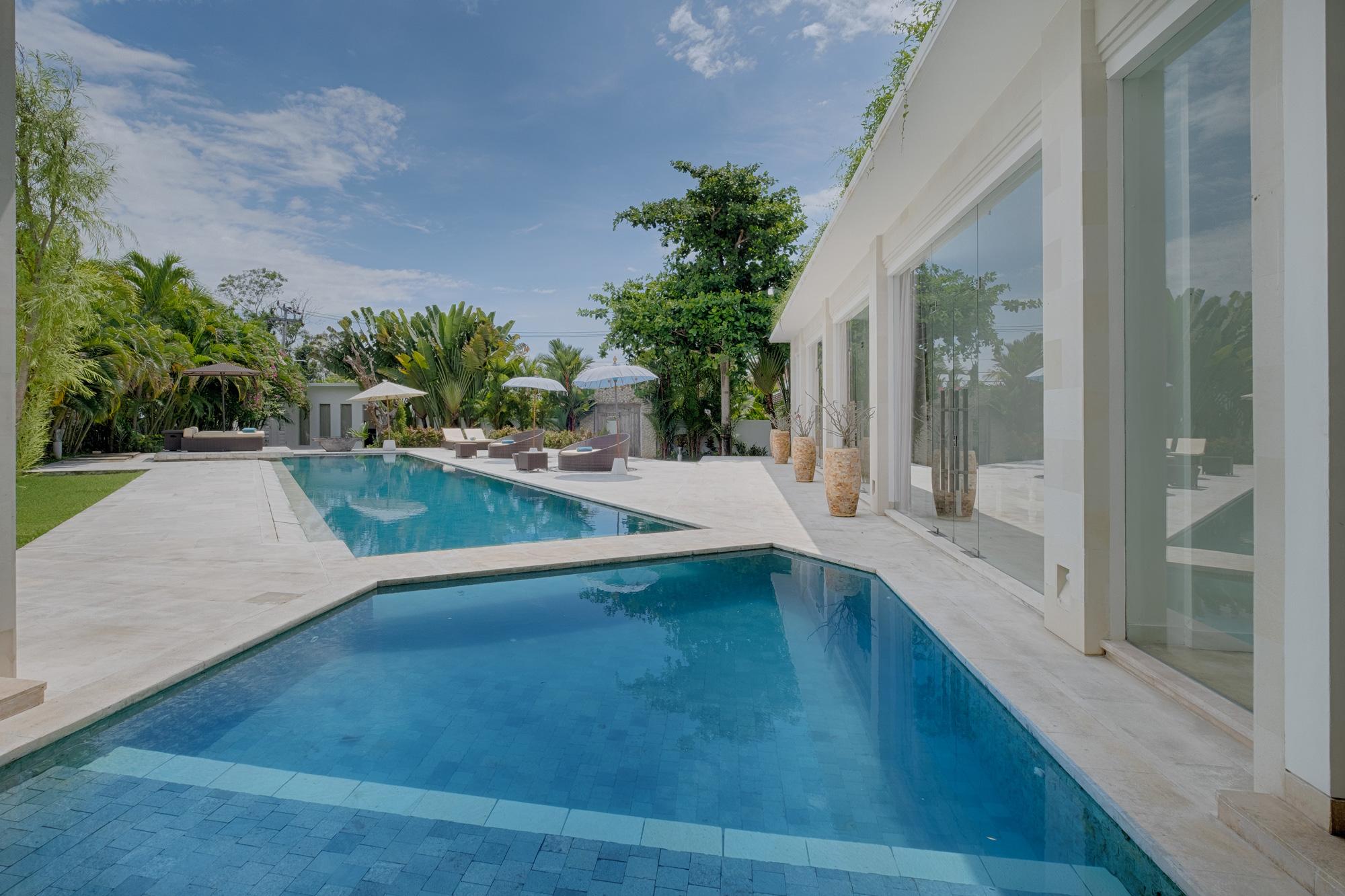 Lokananta Villa Rental - Villa Putih 1 by Kutus Kutus