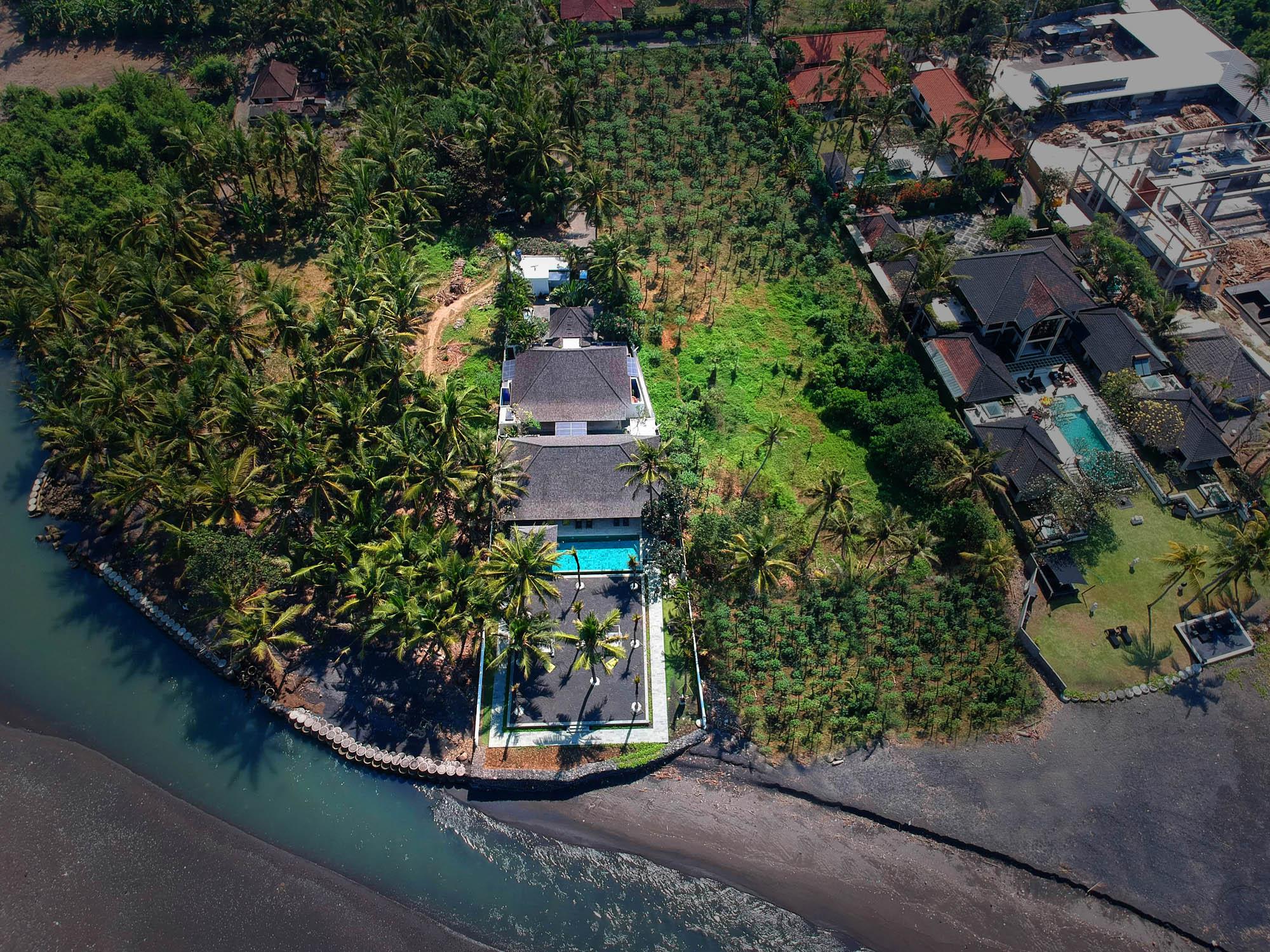 5 Bedrooms-Kutus Kutus Saba Beach5