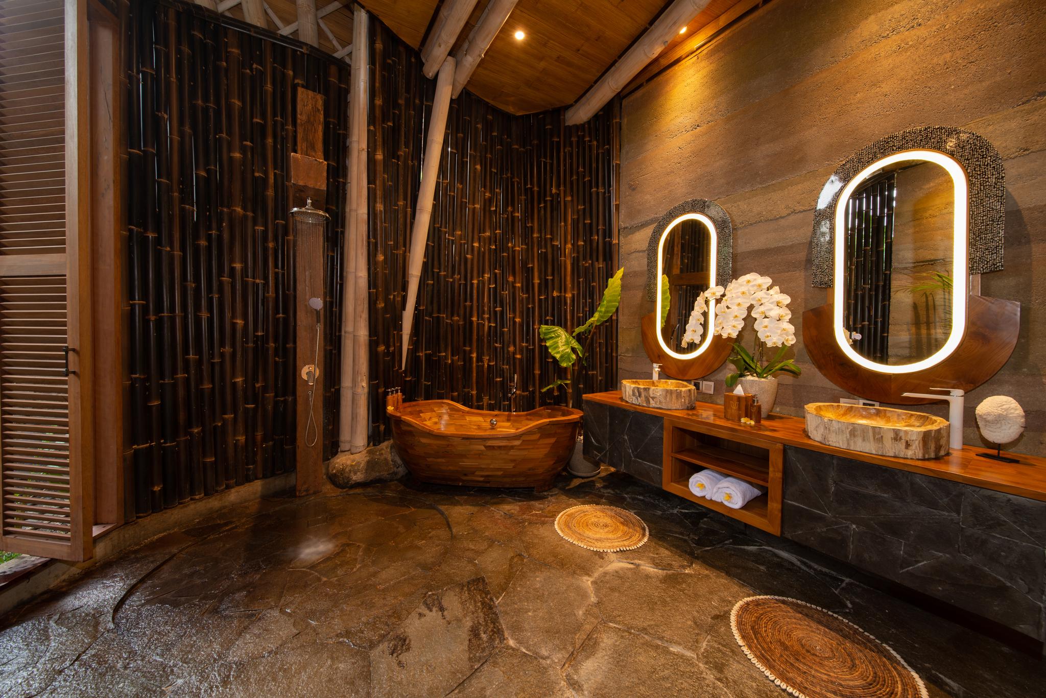Lokananta Villa Rental - Ulaman Deluxe Eco Luxury Resort