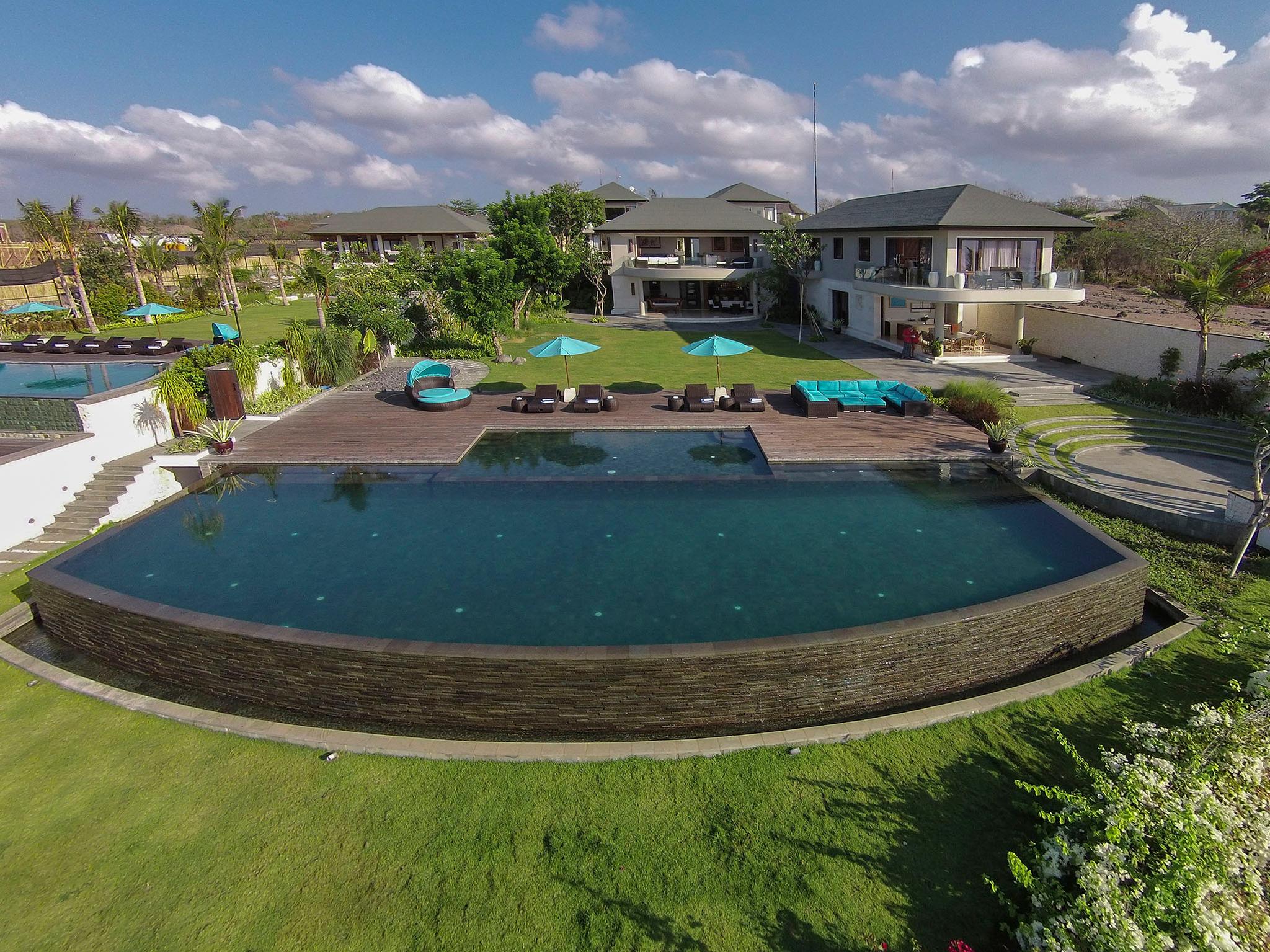 Lokananta Villa Rental - Pandawa Cliff Estate